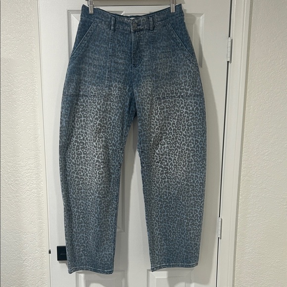 WASH LAB Blue Leopard Print Barrel Leg Jeans - Picture 1 of 9